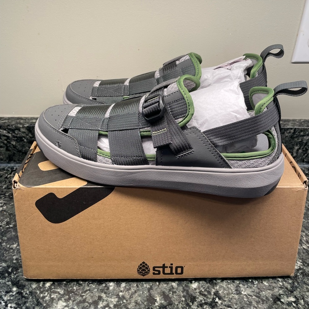 Stio Cut Bank Shoes Men’s Durable Outdoor Performance Water Shoe Breathable NIB